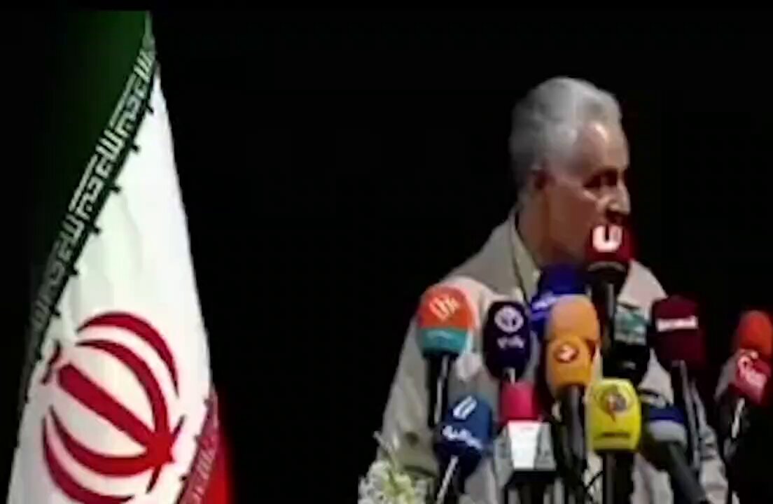 حاج قاسم سلیمانی: داعشی‌ها کودکی را گرفتند، کباب کردند، لای برنج گذاشتند و برای مادرش فرستادند سپاه پاسداران، نهادی که نقشی بی‌بدیل در نابودی داعش ایفا نمود، از سوی اتحادیه اروپا در فهرست سازمان‌‌های تروریستی قرار گرفت!