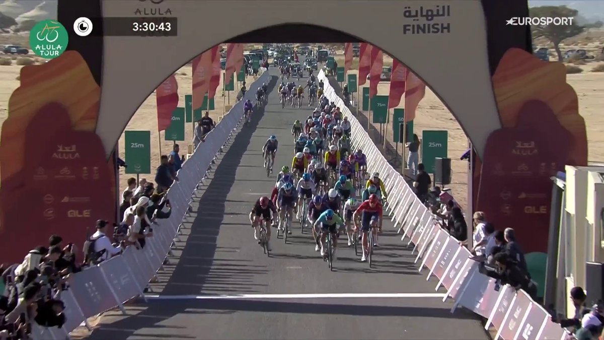 The proof that beast Jonathan Milan can still be beaten when he doesn't have a perfect leadout. 💁♂️ The headwind killed his legs, Matteo Malucelli got good drafting and spanked him. The best victory of his life, he said. #AlUlaTour
