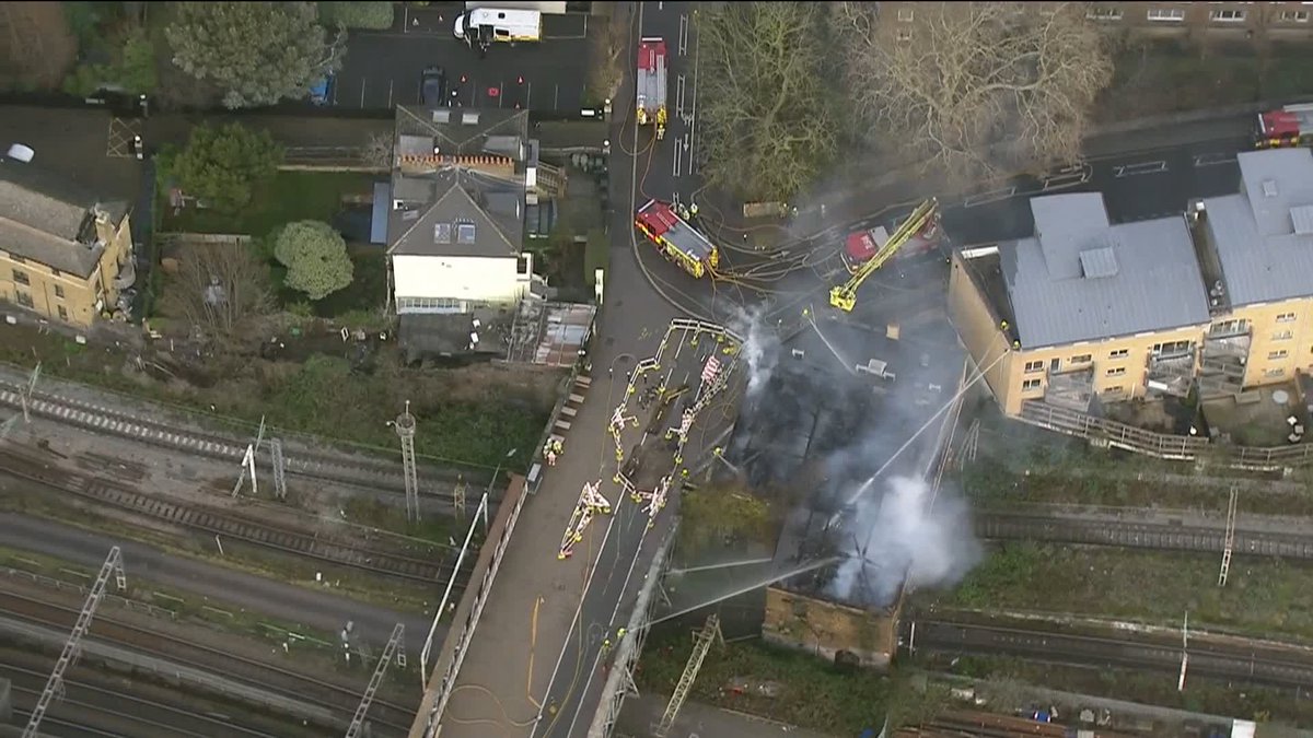 BREAKING: A large fire near a railway line in north London is causing travel disruption for passengers across the UK. Follow live on our blog 🔗 📺 Sky 501 and YouTube