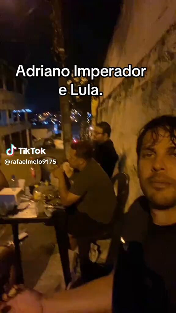 Adriano Imperador X LUL4