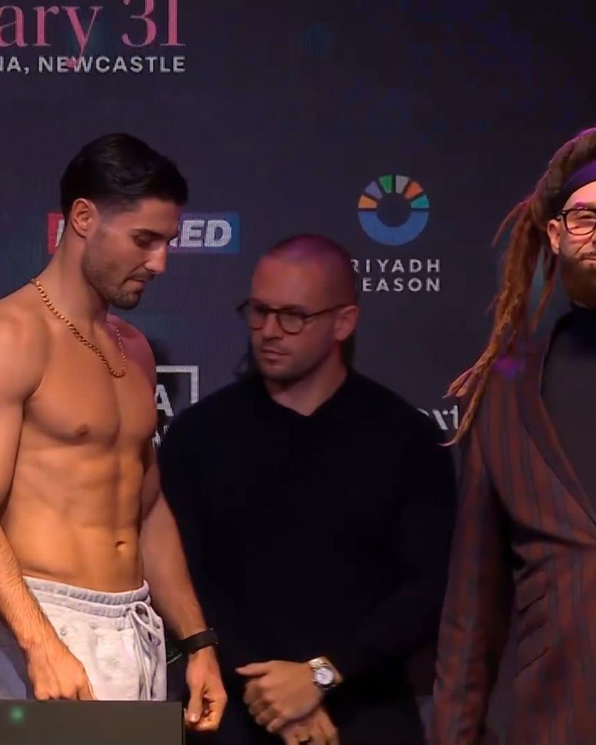 Both Champion and Challenger inside the 154lbs limit 💪 #MurtazalievKelly | DAZN Boxing