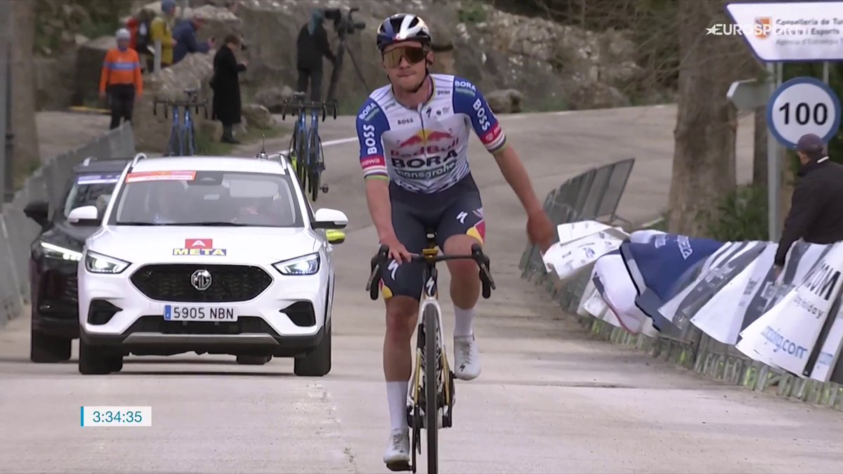 Première victoire individuelle pour Remco Evenepoel avec sa nouvelle équipe Red Bull Bora Hansgrohe ! Le Belge a réalisé un numéro comme souvent avec un raid solitaire de 50km ! 🏎️