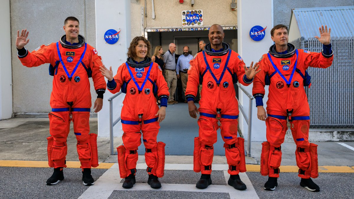 What can we learn from Artemis II astronauts’ saliva?🔬 Quite a lot! Before, during, and after their Moon mission, Artemis II crew will collect saliva samples to help NASA study how immune systems react to deep space. Learn how these samples give us a peek into crew health.
