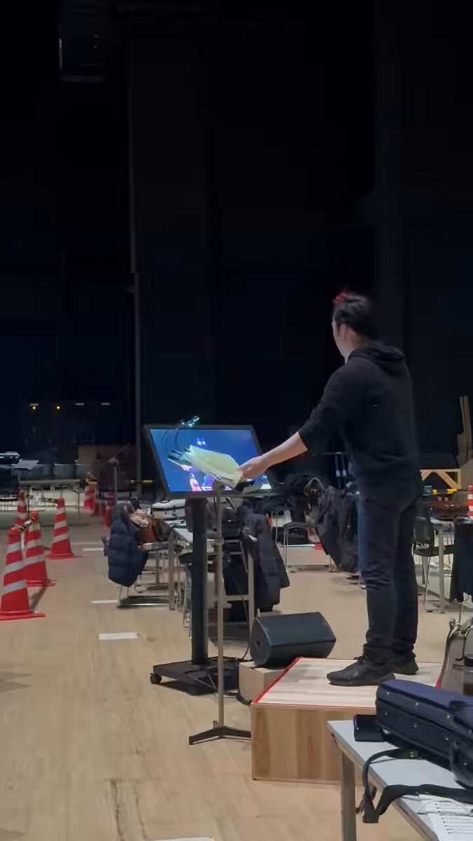 カルメンは舞台裏も楽しい！ 絶賛リハーサル進行中 #GTシンフォニック・コンサート・プロフェッショナル・シンガーズ の合唱の迫力と深みといったら‼️ オペラって楽しいですね！ スーパーチームでの群響✖️高崎芸術劇場カルメン公演まであと2日🌹