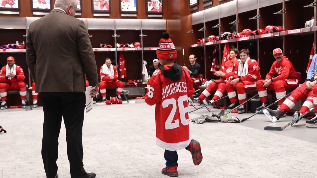 Last night, Anderson from Make-A-Wish Michigan returned to read the starting lineup. ❤️