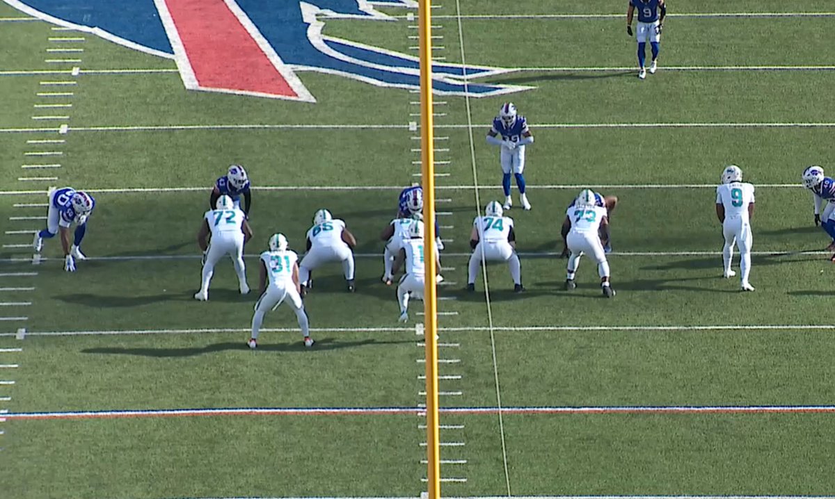 Creative Mesh Checkdown Screen from Mike McDaniel Cross-Blocking allows the RB to get Vertical
