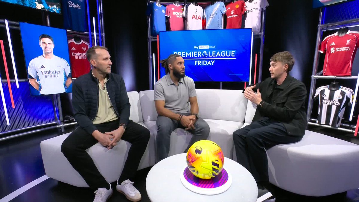 Should Arsenal start Eberechi Eze over Martin Odegaard? 🔴 #PremierLeagueFriday