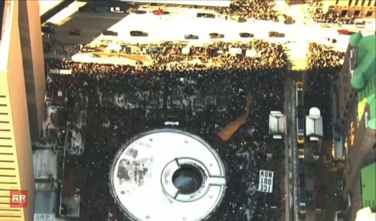 🚨 BREAKING: Aerial shots of a MASSIVE anti-ICE protest underway in Minnesota Does NOBODY in the Minneapolis area work for a living? Anyone who refuses to obey a dispersal order should have their welfare revoked. I’m tired of subsidizing this BS