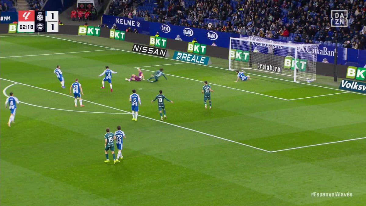 ¡QUÉ PARADÓN DE DMITROVIC PARA SALVAR AL RCD Espanyol de Barcelona! 🔐 Yusi tuvo el 1-2 tras el JUGADÓN de Aleñá 💥 #LALIGAenDAZN ⚽