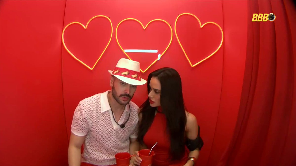 Marcelo e Jordana na cabine de fotos #BBB26