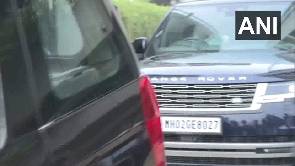 #WATCH | Maharashtra: NCP leaders Sunil Tatkare and Praful Patel reached the residence of late Deputy CM Ajit Pawar in Mumbai, to meet Sunetra Pawar. (Earlier visuals)