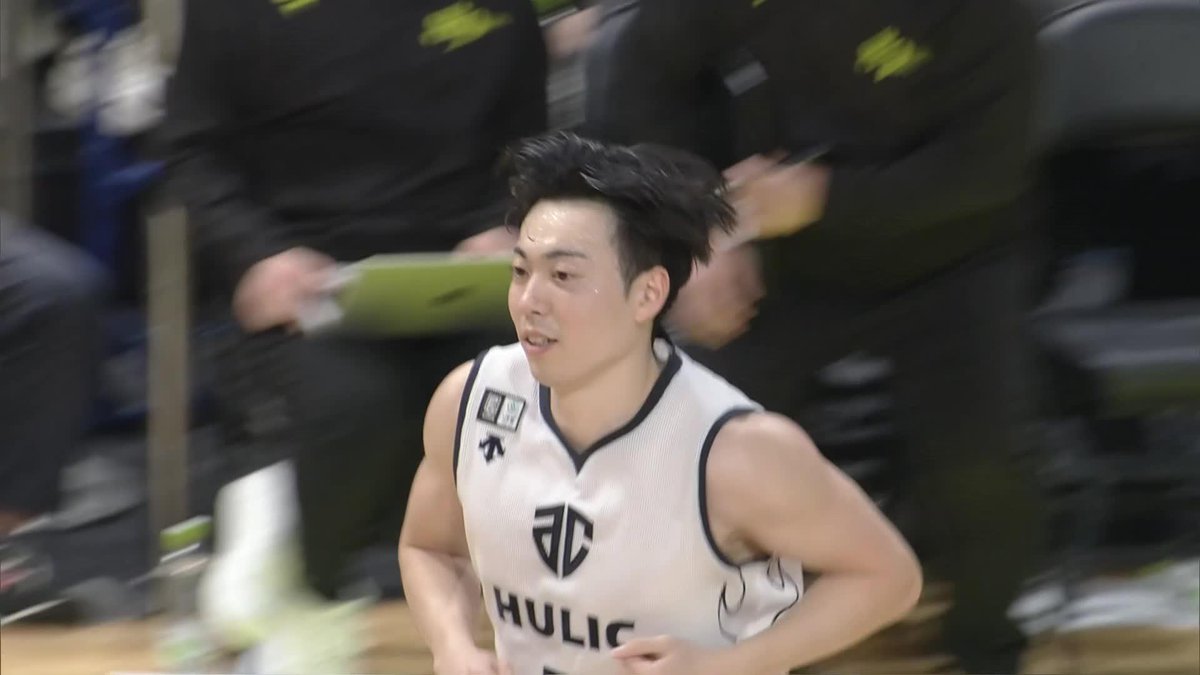 高校・大学の先輩後輩対決! 荒谷裕秀の3Pシュートに前田怜緒が3Pシュートでお返し! 荒谷 裕秀 仙台89ERS ALTIRI CHIBA / アルティーリ千葉【公式】 #Bリーグ #りそなグループ