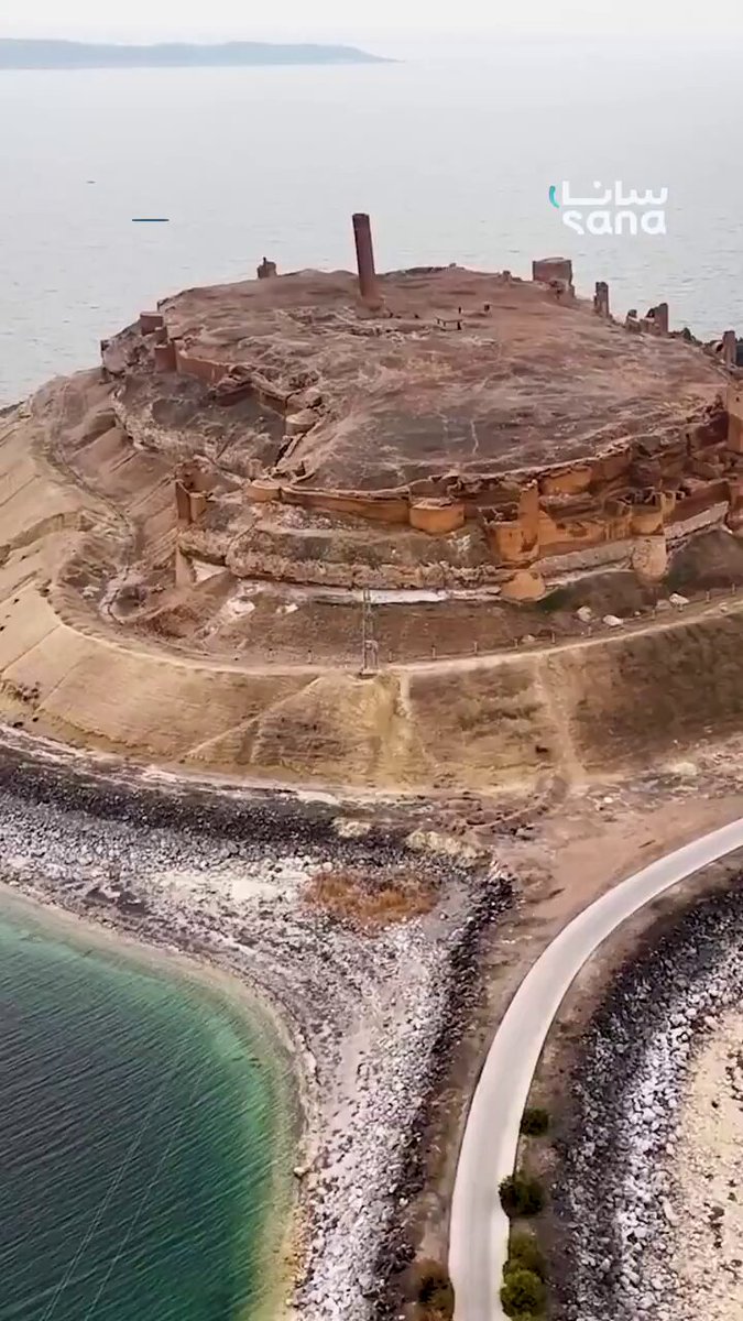Türk hükümdarı Süleyman Şah’ın eskiden mezarı bulunan Suriye’deki Caber Kalesi görüntülendi.