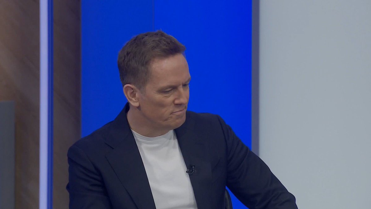 "Come five o'clock, if they've lost this game at Leeds, the wobble's on" 💬 Paul Merson believes Arsenal's game against Leeds is the Gunners' 'biggest game of the season so far'