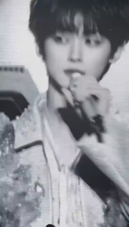 ZIYU HAVE POSTED ON DOUYIN!!!🥺💞 HE IS SO PRETTY OMG
