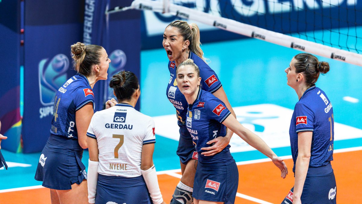 #Superliga 🇧🇷🏐: MINAS ON A BLOCKING SPREE 🧱🔥 Minas swept Praia Clube 3-0 at home, dominating at the net with a 15-6 blocking edge. Glayce earned MVP honors in a commanding performance. ✨🏐 📺 Rewatch on VBTV: 📹 SporTV / VBTV 🏐 #Volei #Volleyball