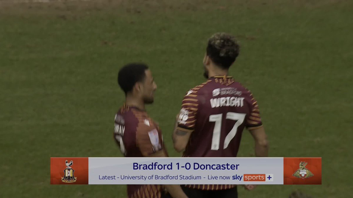 How about this strike from Tyreik Wright to put Bradford ahead in the dying stages against Doncaster 😮‍💨🚀