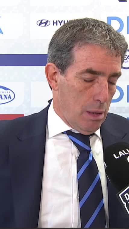 🗣️ "Santi es un crack. Aporta muchísimo desde fuera y desde dentro. Seguramente puede ser muy útil el resto del campeonato" Guillermo Almada analiza el papel de Santi Cazorla en el Real Oviedo 🔵 #LALIGAenDAZN ⚽
