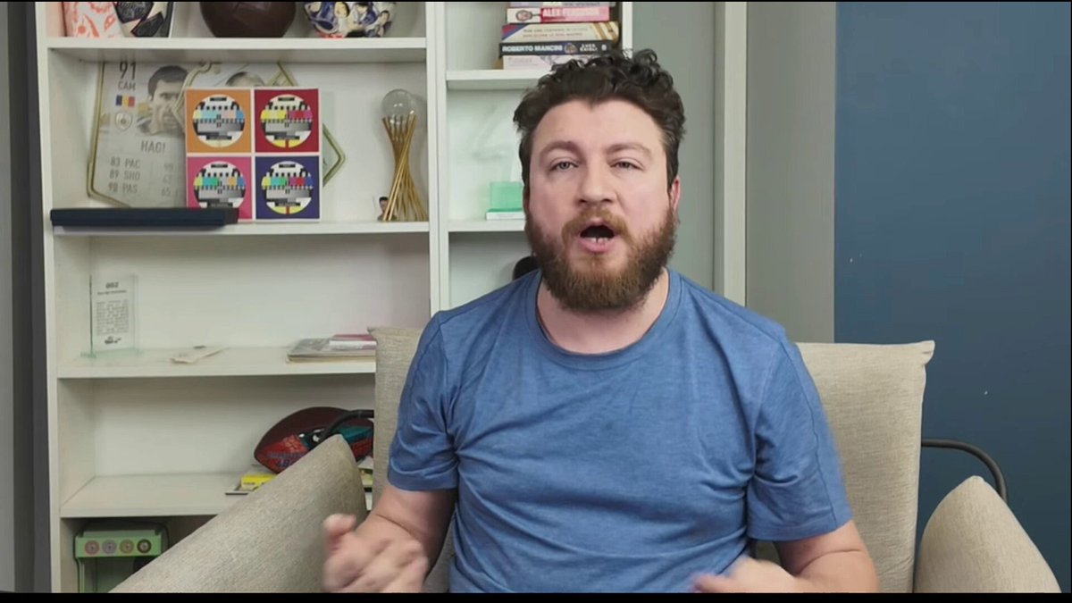 Uğur Karakullukçu: "Son gün transferi nereden öğrendiniz? Bunu size kim öğretti? Bunu size öğreten akılla tanışmak istiyorum ya! Son gün daha ucuzu kim öğretti? Hadi ucuzu falan geçtim, daha iyi oyuncu son gün gelir konusunu size kim öğretti? Galatasaray'ın ihtiyacı orta saha ise 31 Ocak tarihine kalmaz! Bu adam ne zaman gelecek de listeye yazılacak da idmana çıkacak ve Juventus deplasmanında sana iş yapacak, oldu paşam!"