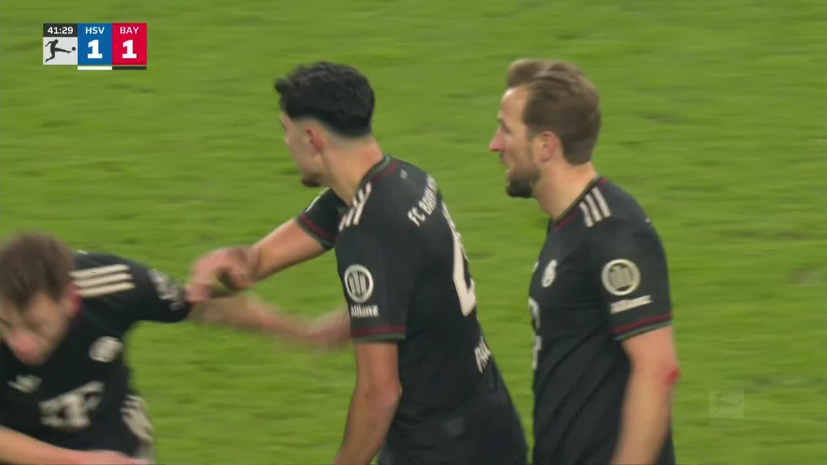 Harry Kane equalizes for Bayern Munich 💥