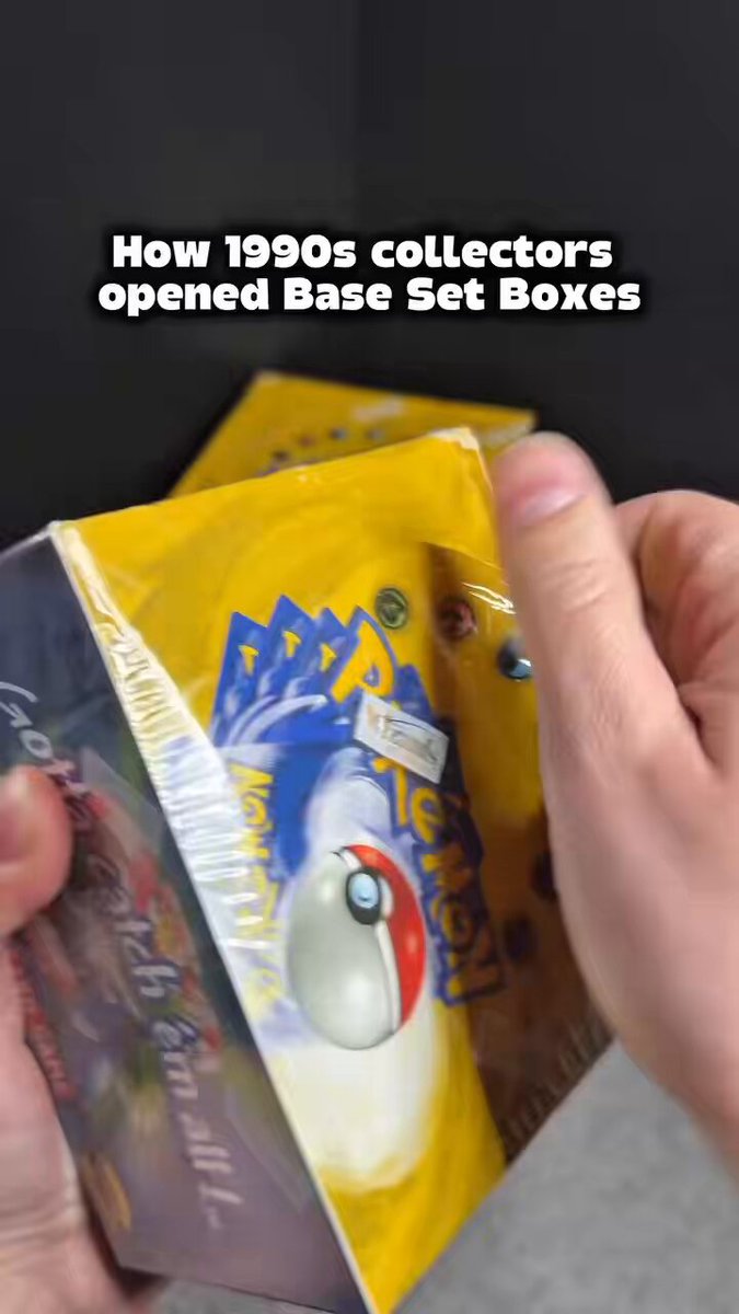 We used to not care about the condition of the box, it was just a race to open the packs. Pure nostalgia. 👏 🎥: loosepacks / IG