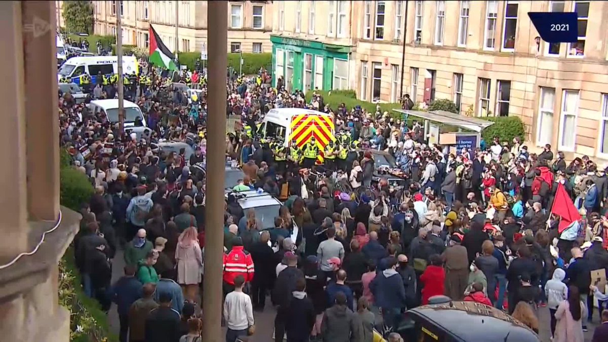 A documentary about Glasgow residents who came together to resist a Home Office immigration raid has won a major international award at the Sundance Film Festival.