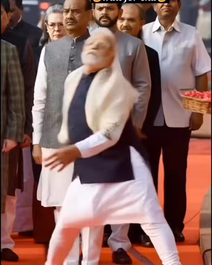 Mera naam itna kyu trend ho raha hai? --Sir Epston Files mein aya hai aapka naam, Woh keh rahe hain aapne POTUS ke liye nacha aur gaya. Aisa likha hai usme? --Ji Vid toh nahi leak hui? --No Sir. Fir theek hai. #Epstein