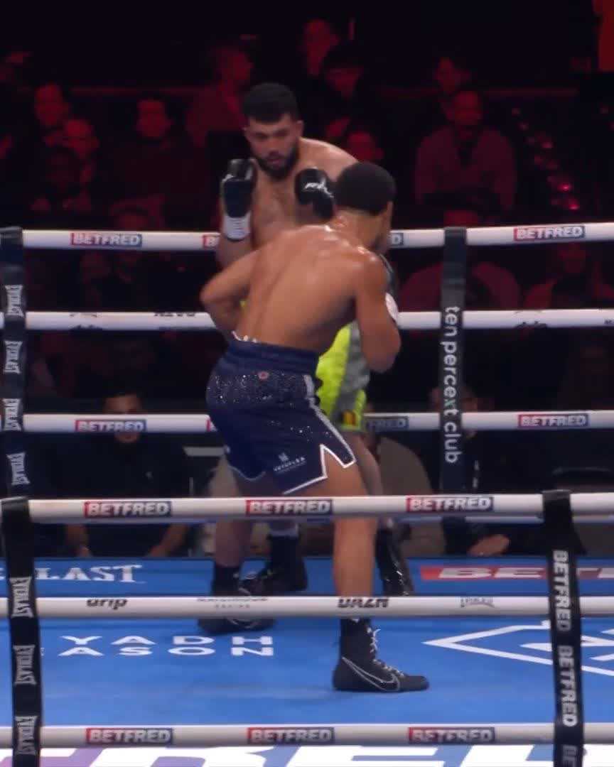 All over in the third 🧨 Leo Atang continues the KO streak.... Back out Feb 21! DAZN Boxing #MurtazalievKelly ➡️ #WoodWarrington2