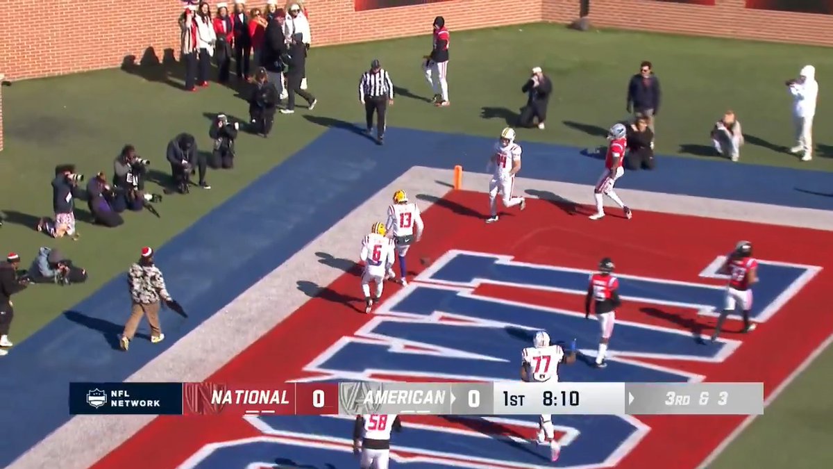 Former LSU Football QB Garrett Nussmeier takes it in for the score at the Panini Senior Bowl 🙌 Garrett Nussmeier