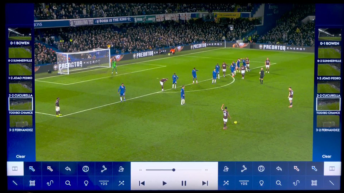 "That should've been the game there and then" 😫 Rob Green and Jamie Redknapp react to Todibo's missed chance ❌