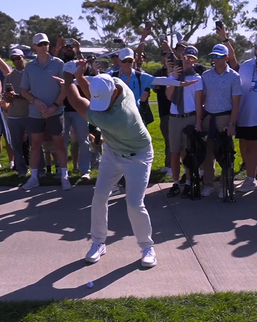 Brooks Koepka just flagged a 6 iron directly off the cart path at Torrey Pines 👌