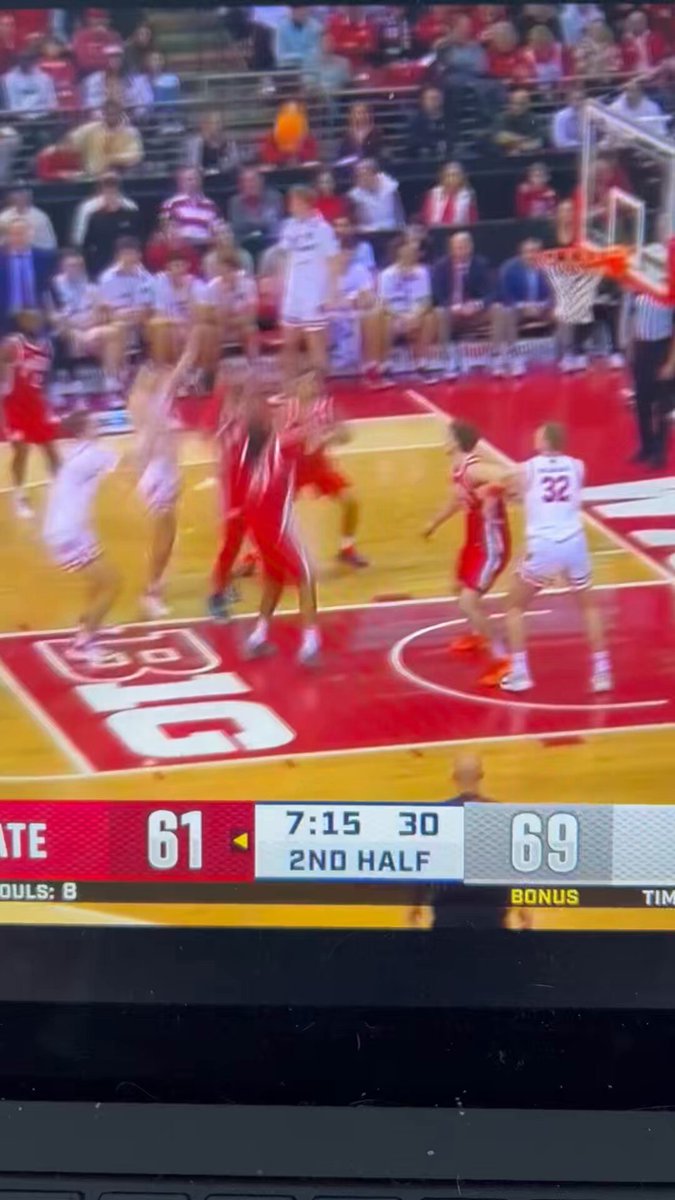Abysmal effort from Christoph Tilly, who jogs back without a care in the world after missing a layup (again).