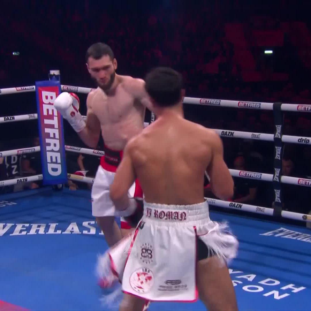 KELLY PUTS THE CHAMP DOWN 🤯 #MurtazalievKelly | Live on DAZN NOW ▪️