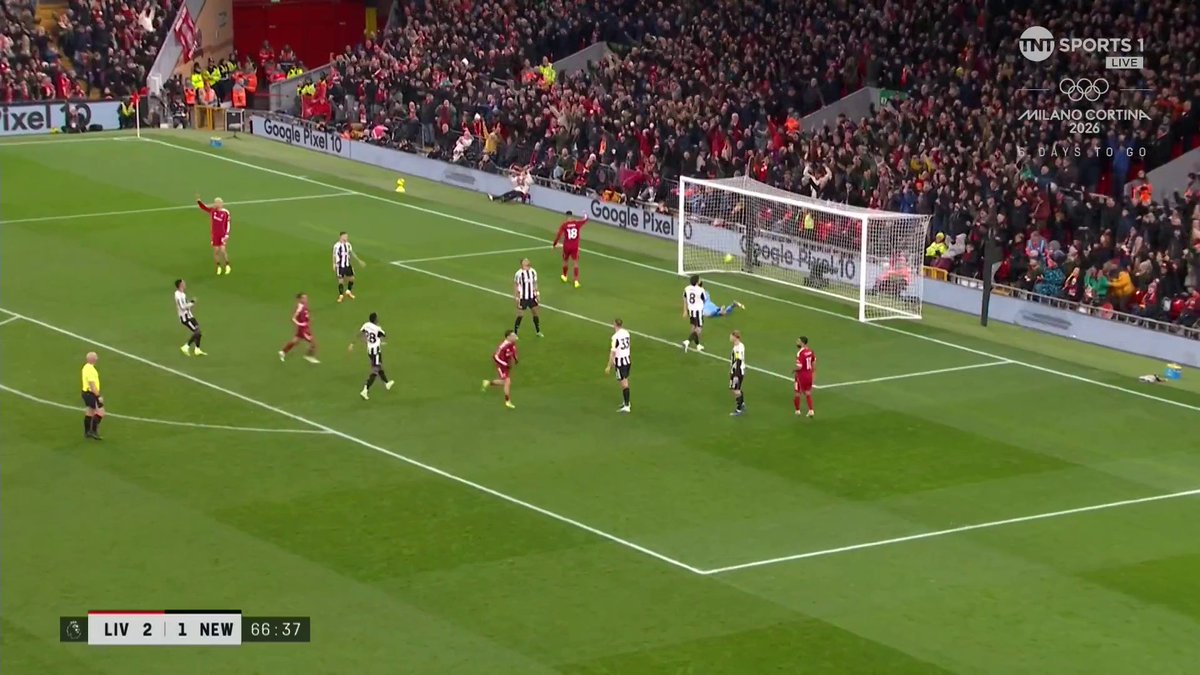 A neat finish from Florian Wirtz to extend Liverpool's lead 🎯 TNT Sports & discovery+ UK