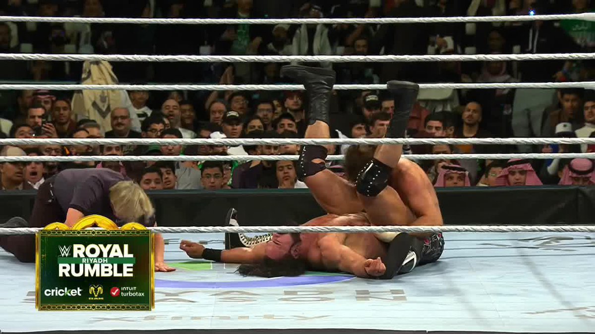 The match between Sami Zayn and Drew McIntyre is DELIVERING. Zayn getting plenty of offense much to the delight of the Riyadh crowd that would absolutely love to see him win the title tonight 👀 — ᴀʀᴅᴀ Öᴄᴀʟ #RoyalRumble LIVE on the ESPN app