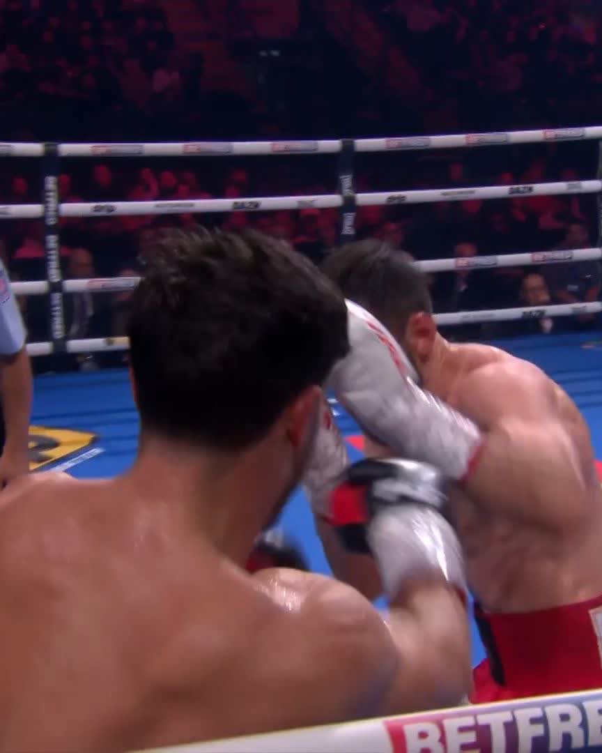 Down goes Kelly!!!!