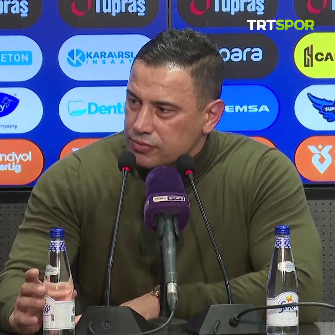 Soru: Sosyal medyaya neden bu kadar takılıyorsunuz? Kapayın gitsin. Bakmayın, siz sahaya odaklanın. Konyaspor Teknik Direktörü Çağdaş Atan: Sen soru mu sordun? Fırça mı attın? Biraz haddinizi bilin.