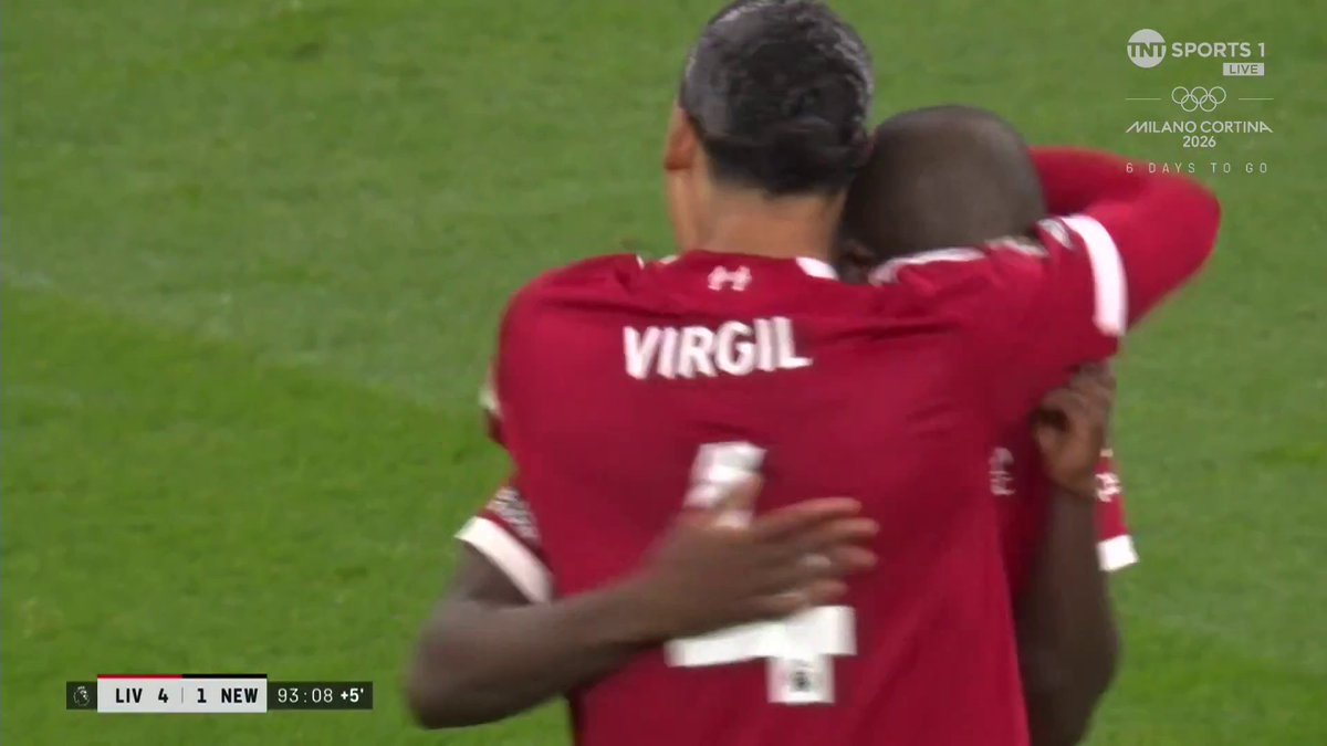 Ibrahima Konate was in tears after scoring his first goal since his father passed away ❤️