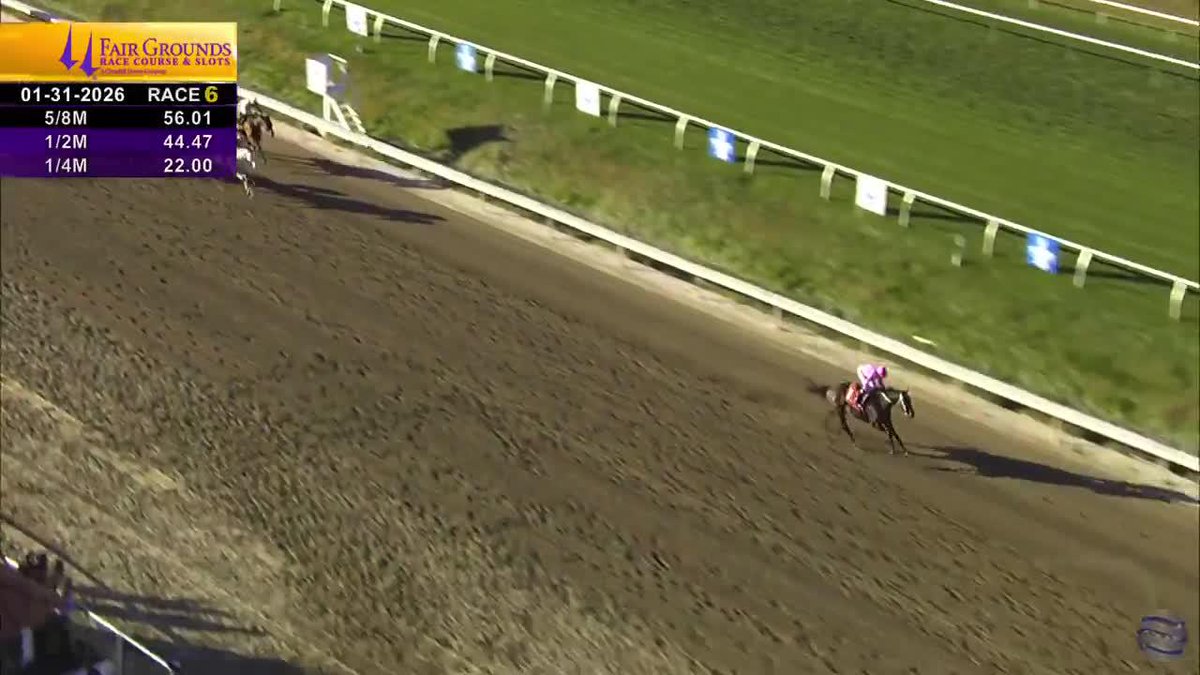 A sizzling gate-to-wire win from SYNTHETIC in R6 at Fair Grounds Race Course & Slots! She is perfect in four career starts! 🔥 Joseph Felks trains and Emanuel Nieves was aboard. 🎥 #TwinSpriesReplay