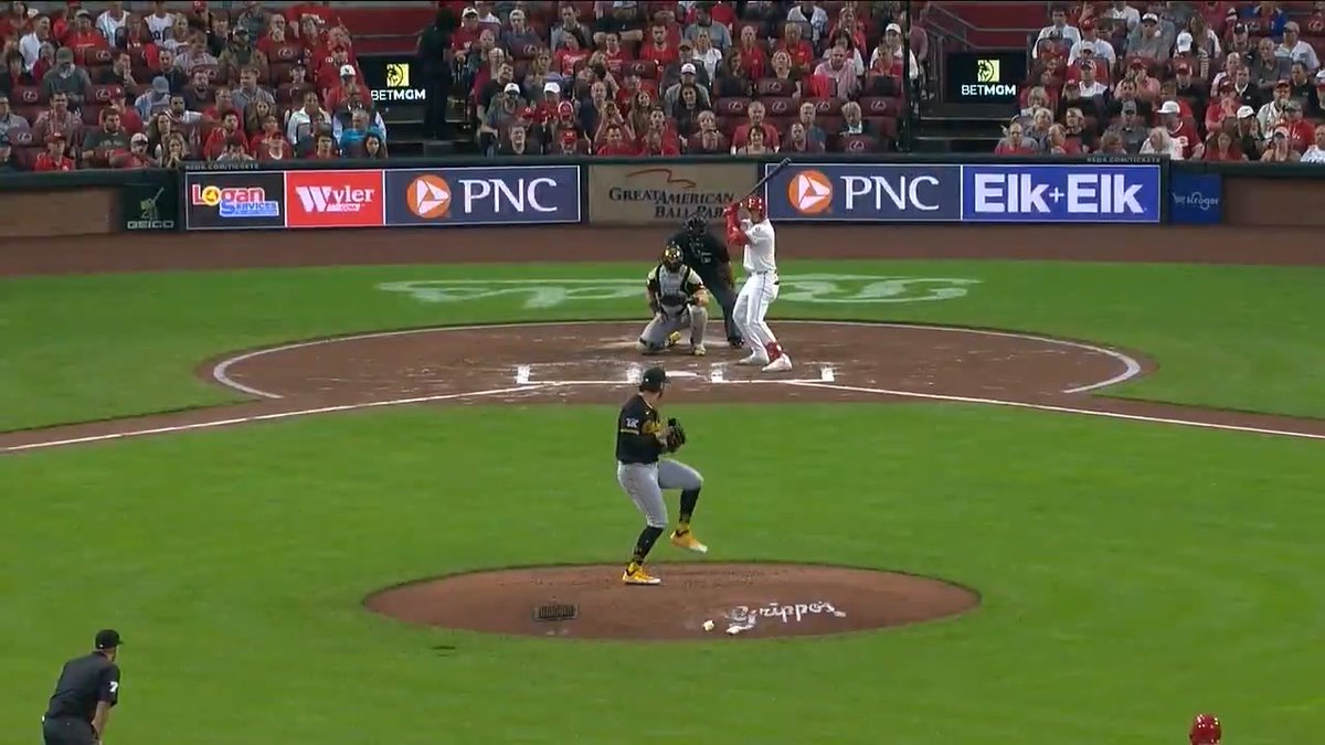 .Eno Sarris says Paul Skenes has been working on a slower version of his sweeper this offseason, called “the sleeper.” (via MLB Now)