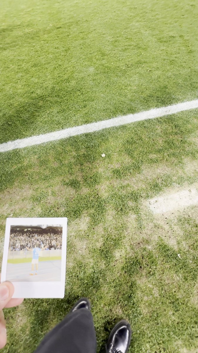 Primo gol in #SerieAEnilive ⚽️ Primo premio da MVP 🏆 Prima polaroid 📸 #Vergara #Napoli #DAZN