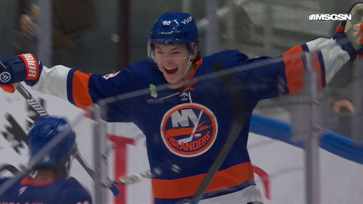 What a goal from the kid! 🤩 Matthew Schaefer nets his 15th goal of the season!