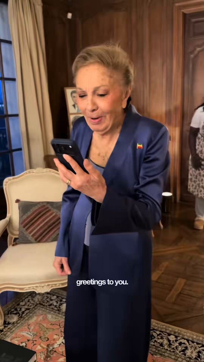 👑🇮🇷Empress of Iran Farah Pahlavi offers words of comfort to American-Iranian activist: “Stay healthy. Be good. Hoping for better days and the victory of light over darkness.” Video: Ar3hi