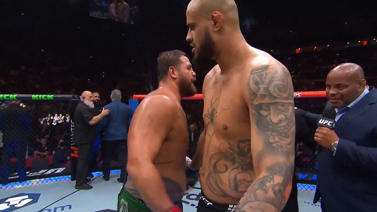 🇧🇷 Tallison Teixeira (9-1) s’impose face à Tai Tuivasa par décision unanime. Sixième défaite consécutive pour 🇦🇺 “BAM BAM” Tuivasa. 😬 #UFC325