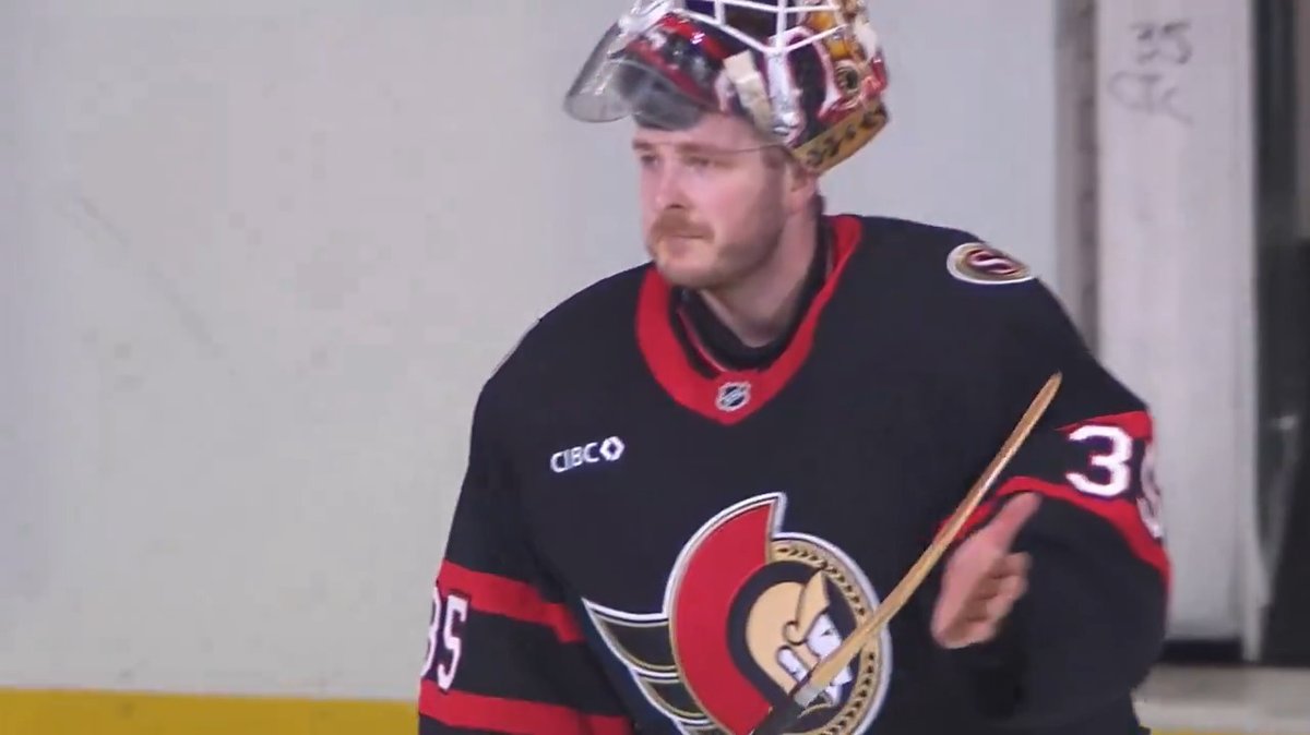 Linus Ullmark gets the W in his first game back from his leave of absence, and was overcome with emotion as he was announced the 1st star of the game 🥹👏