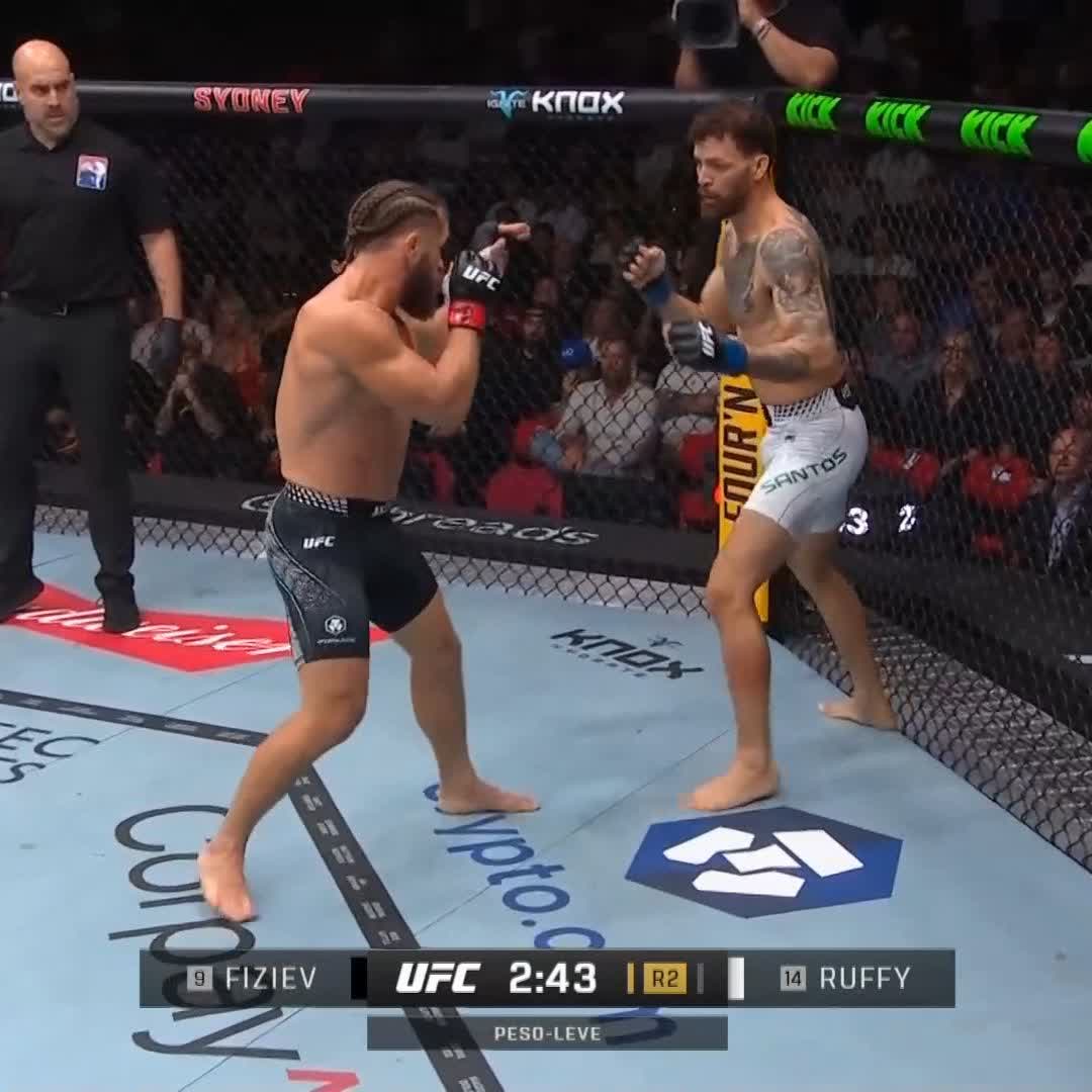 Soco de Ruffy, chute giratório de Fiziev... ótima luta até aqui! 🔥 [ #UFC325 | Ao vivo somente no @ParamountPlusBR ]