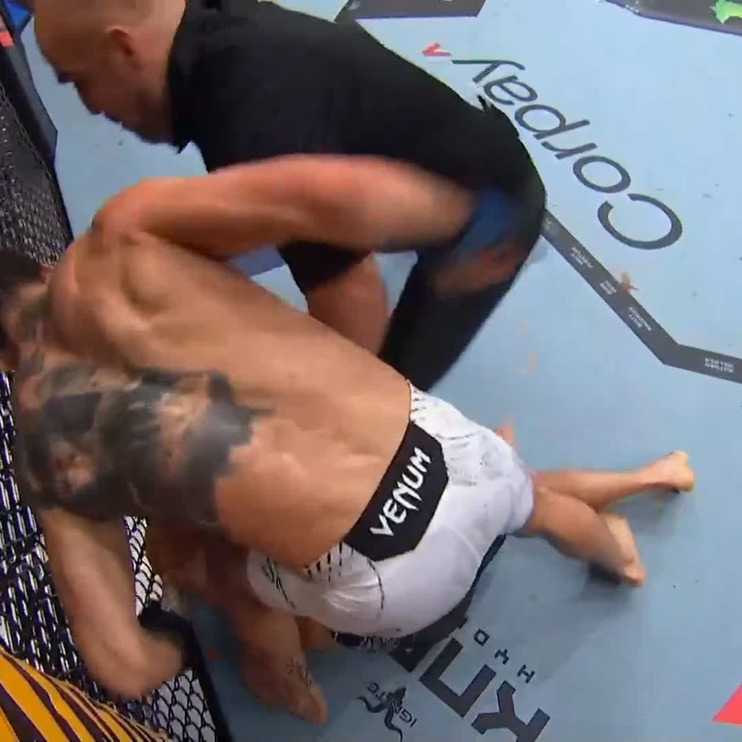 What a performance from @RuffyMMA 🤩 He gets the TKO victory in round two! #UFC325 [ Live on @ParamountPlus ]