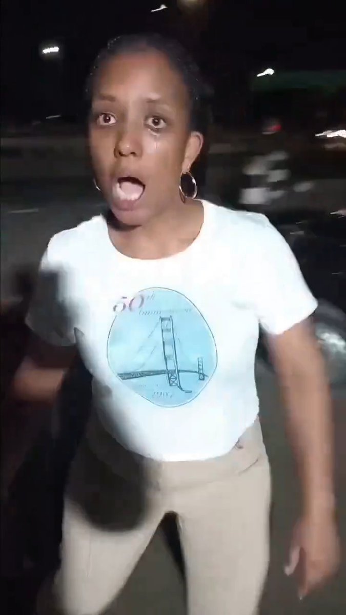 Nyinyi some of our sisters you like kuonea our ubber brothers sana mukiwa kaujiree. Can you please stop this nonsense. They are also hustling just like you. Watu wa ubber be sending me these kind of videos to 0722886600 for my further action.