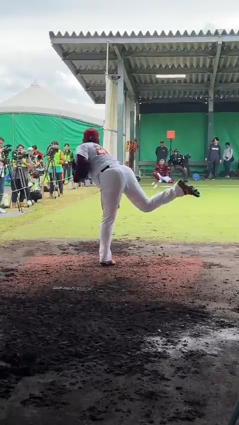 #伊藤樹 選手の初キャンプ！ ルーキーらしくブルペンで全力投球です⚾️ #タイヤはフジスプリングキャンプ2026 #RakutenEagles #強鷲革新