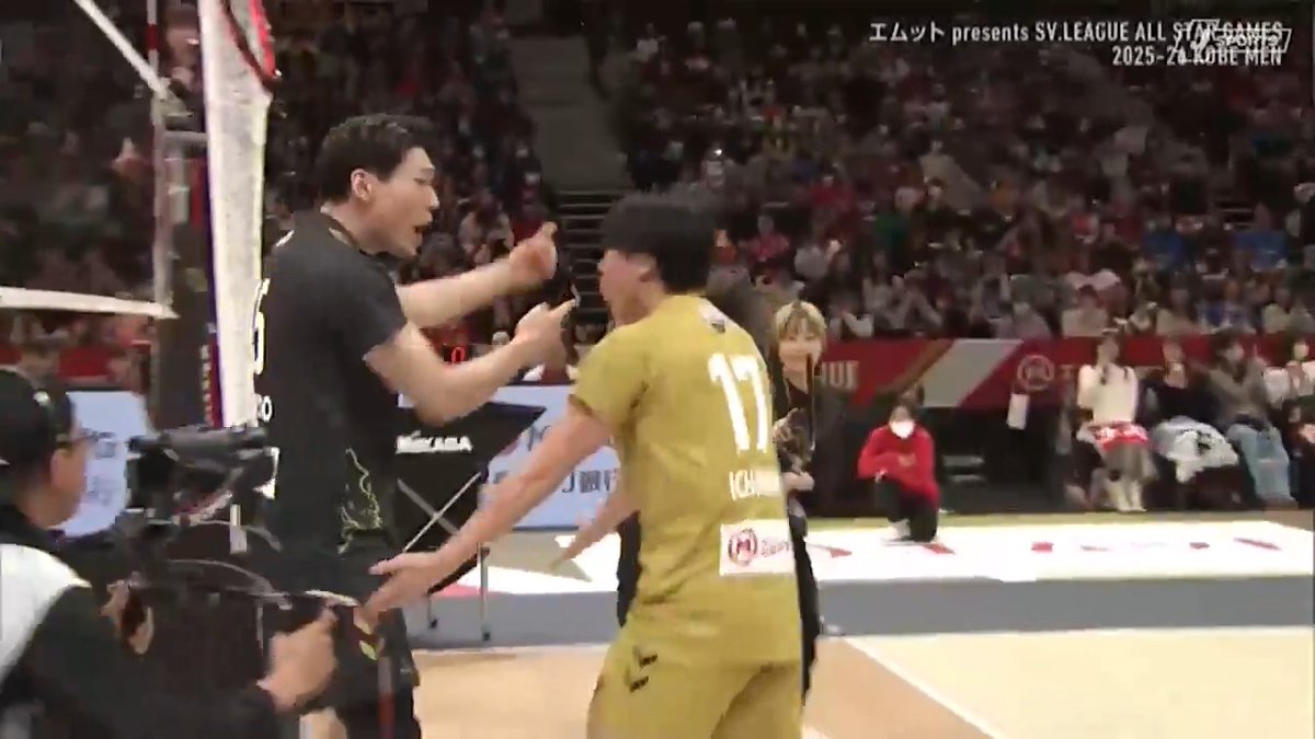 【速報】え、乱闘…!?😳💥 / #西本圭吾 の初球アウトで #市川健太 ブチギレ…⁉️ 一瞬ヒヤッ…からの大逆転🤣 \ 📺ABEMA de J SPORTS 生中継 🏐男子オールスターゲーム